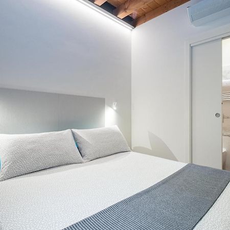 Teatro Romano Easy Suites ヴェローナ エクステリア 写真